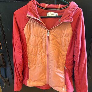 Fitted women's Smart Wool hoodie perfect for fall in terra cotta size Medium!